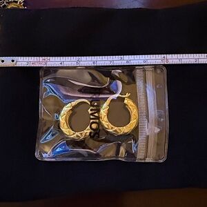 Frumos Gold Hoop Earrings